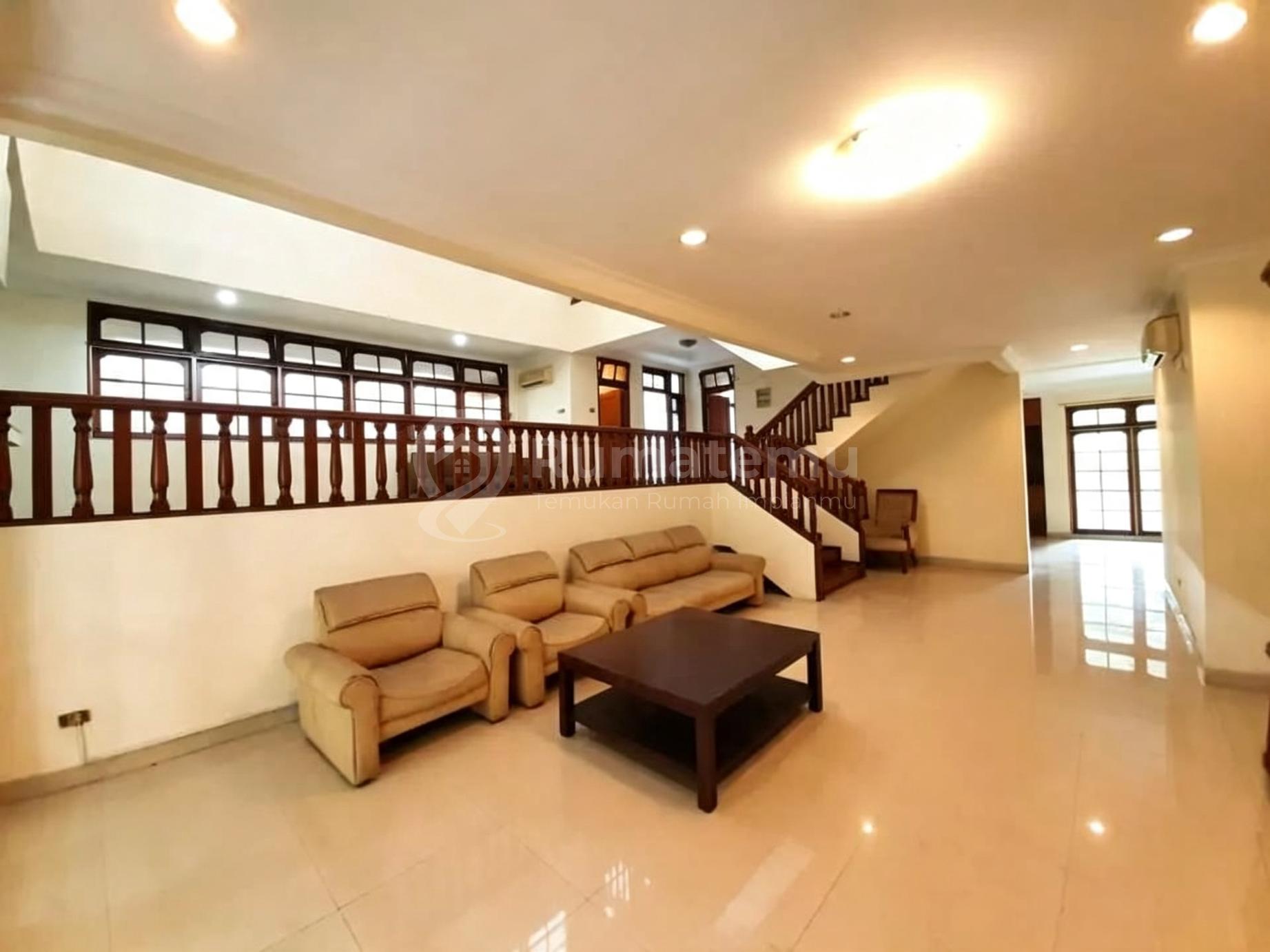 Dijual Rumah Pondok Indah Jakarta Selatan