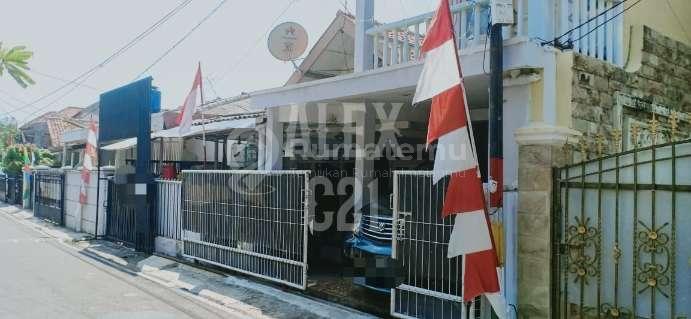 Jual Rumah kost paviliun untuk kost 6 kamar di daerah Blok A, Keb-Baru, Jakarta Selatan