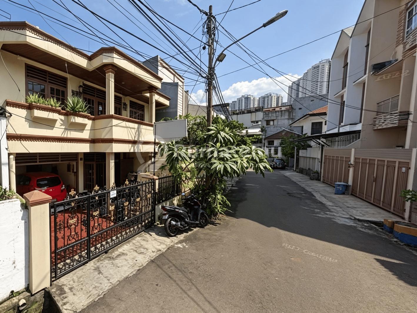 Jual Rumah Kost 18 kamar tempat strategis lingkungan nyaman di Tomang, Grogol Petamburan, Jakarta