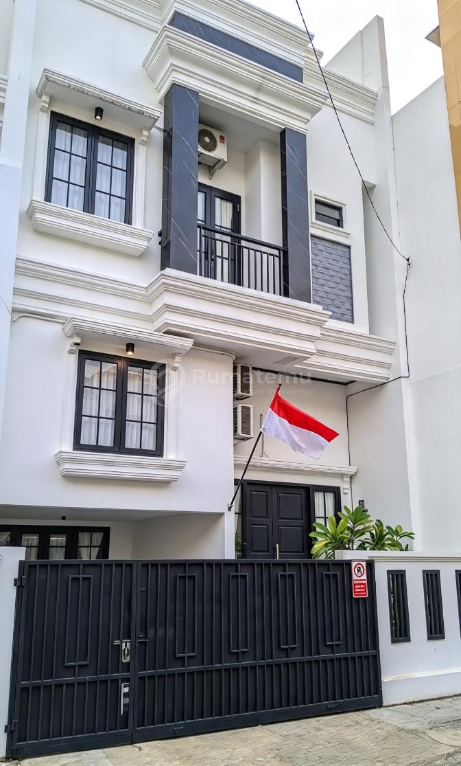 Disewakan Rumah 3 Lantai Full Furnish di Rawa Bambu Pasar Minggu Jakarta Selatan - Lokasi Strategis & Siap Huni Lokasi Strategis