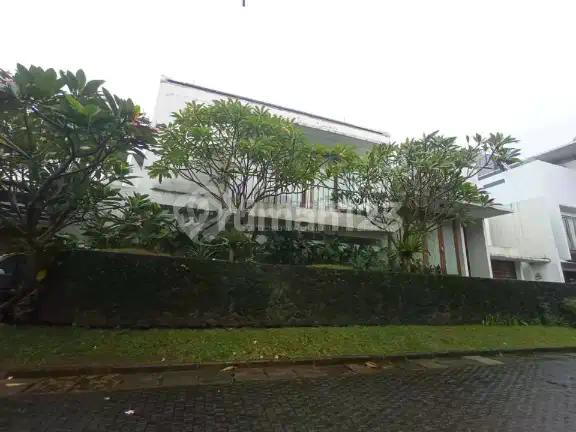 Rumah Mewah 2 Lantai Design Istimewa Strategis