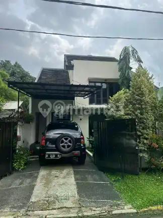Rumah 2 Lantai Siap Huni 3 Kamar Tidur Timur Kencana Loka BSD