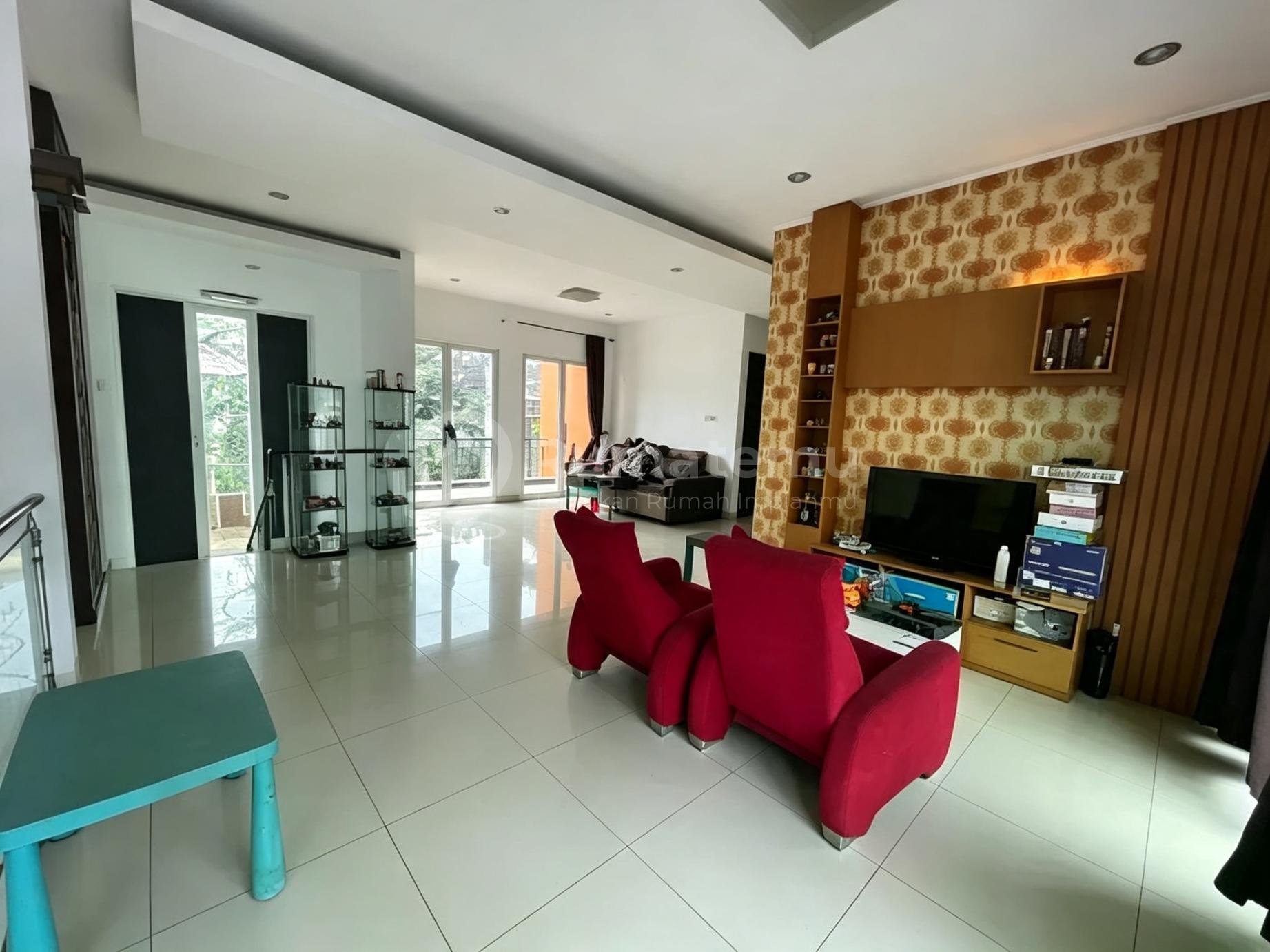 Dijual Rumah Mewah Taman Telaga Golf Bsd