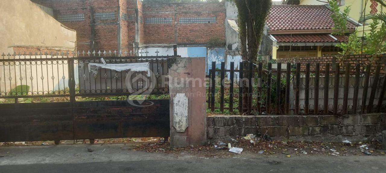 Jual 3 Ruko Bonus Tanah Kosong Area Komersial ( Pinggir Jalan Jakarta Bogor )