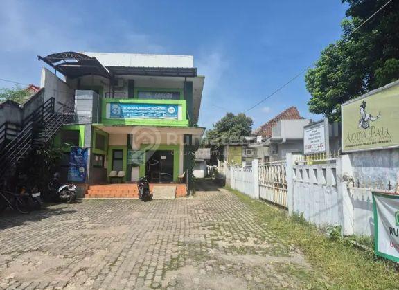 Rumah kavling 2800m2 di jalan utama kartini depok