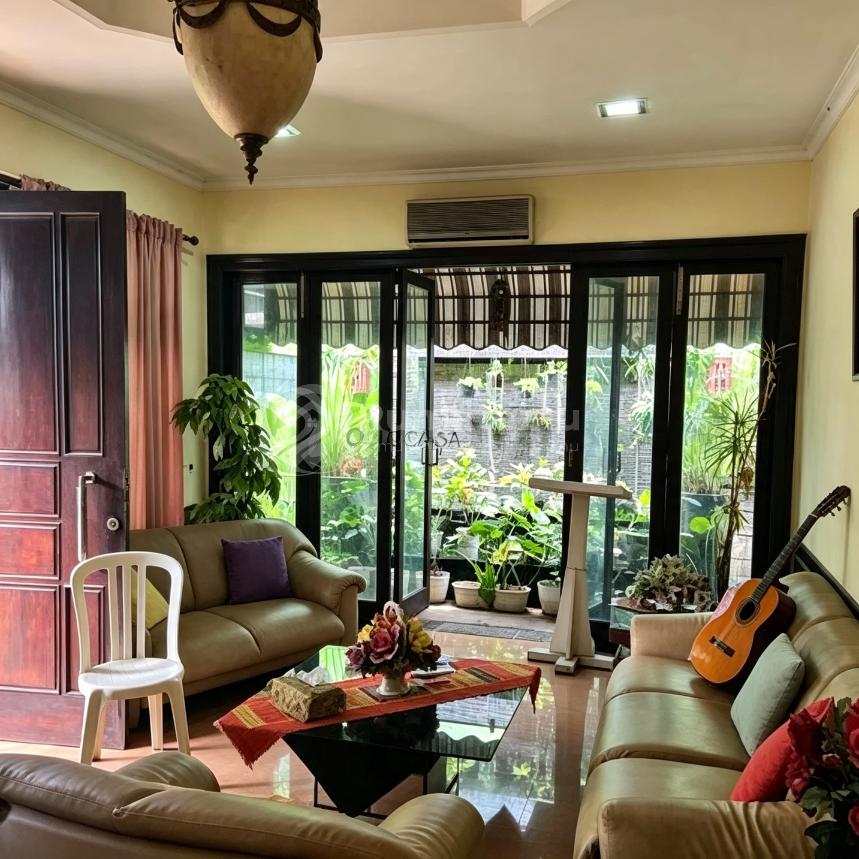 Dijual Rumah Bagus di Rempoa Nempel Bintaro