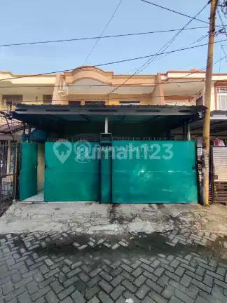 Rumah Taman Palem Lestari Dekat Sport Club