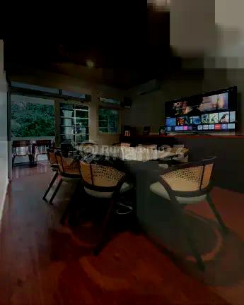 Rumah Model Cafe Full Atas Bawah di Area Premium Pondok Indah