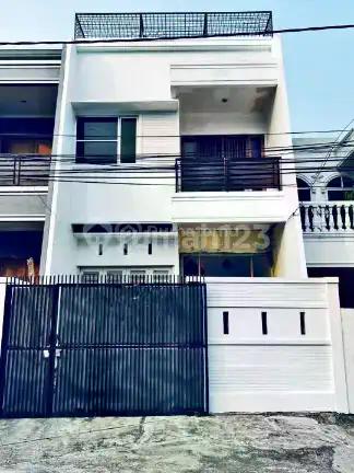 Disewakan Rumah Tomang Rawa Kepa Raya, Jakarta Barat.