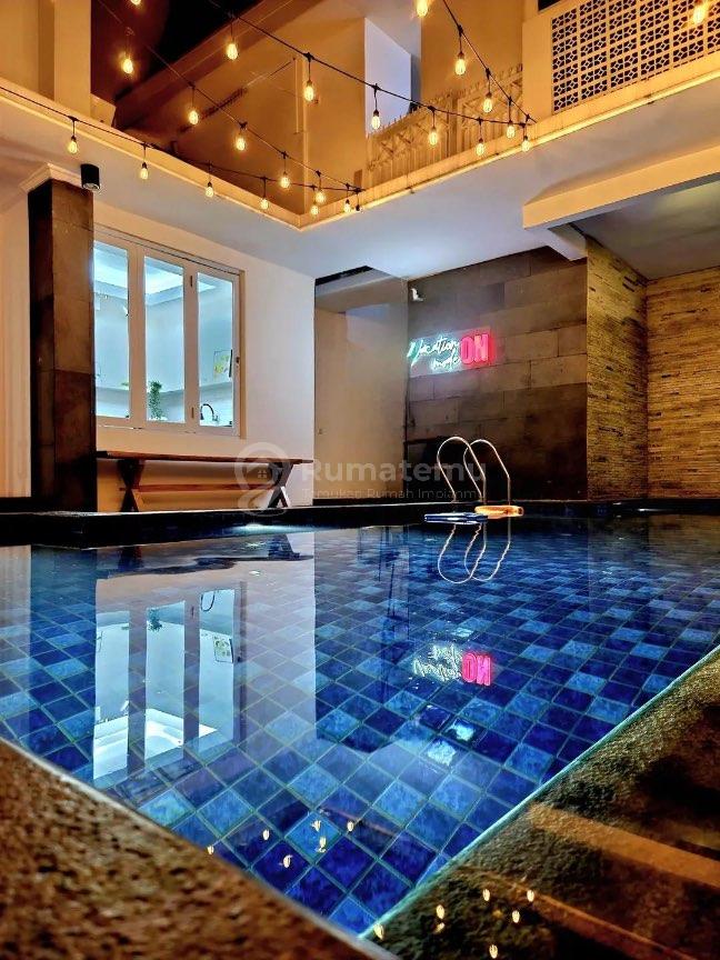 DIJUAL / DISEWAKAN Villa dengan Private Pool – Sayap Dago Bandung