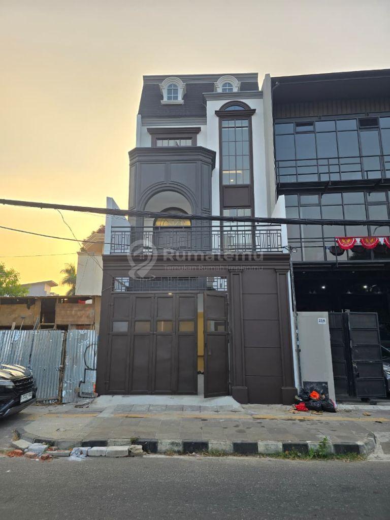 Dijual Rumah Baru 3 lantai Siap Huni Di Cempaka Putih Jakarta Pusat 