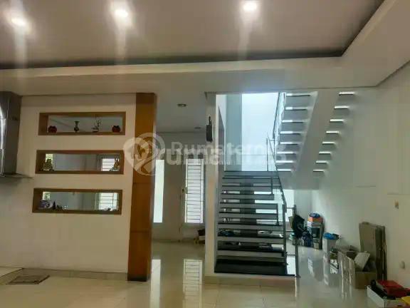 Rumah Murah 3 Lantai di Grisenda Pantai Indah Kapuk Kapuk Jakarta Utara