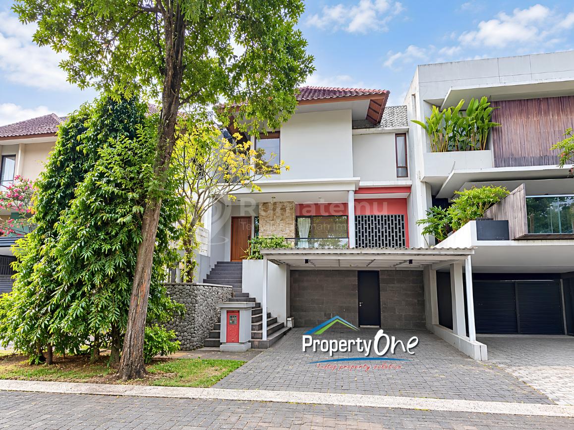 Jual Rumah Luxury 2,5 Lantai di De Park, Backyard Keramik Outdoor, Full AC & Kitchen Set, SHM, Selangkah ke Navava, Breeze, AEON Mall & ICE BSD
