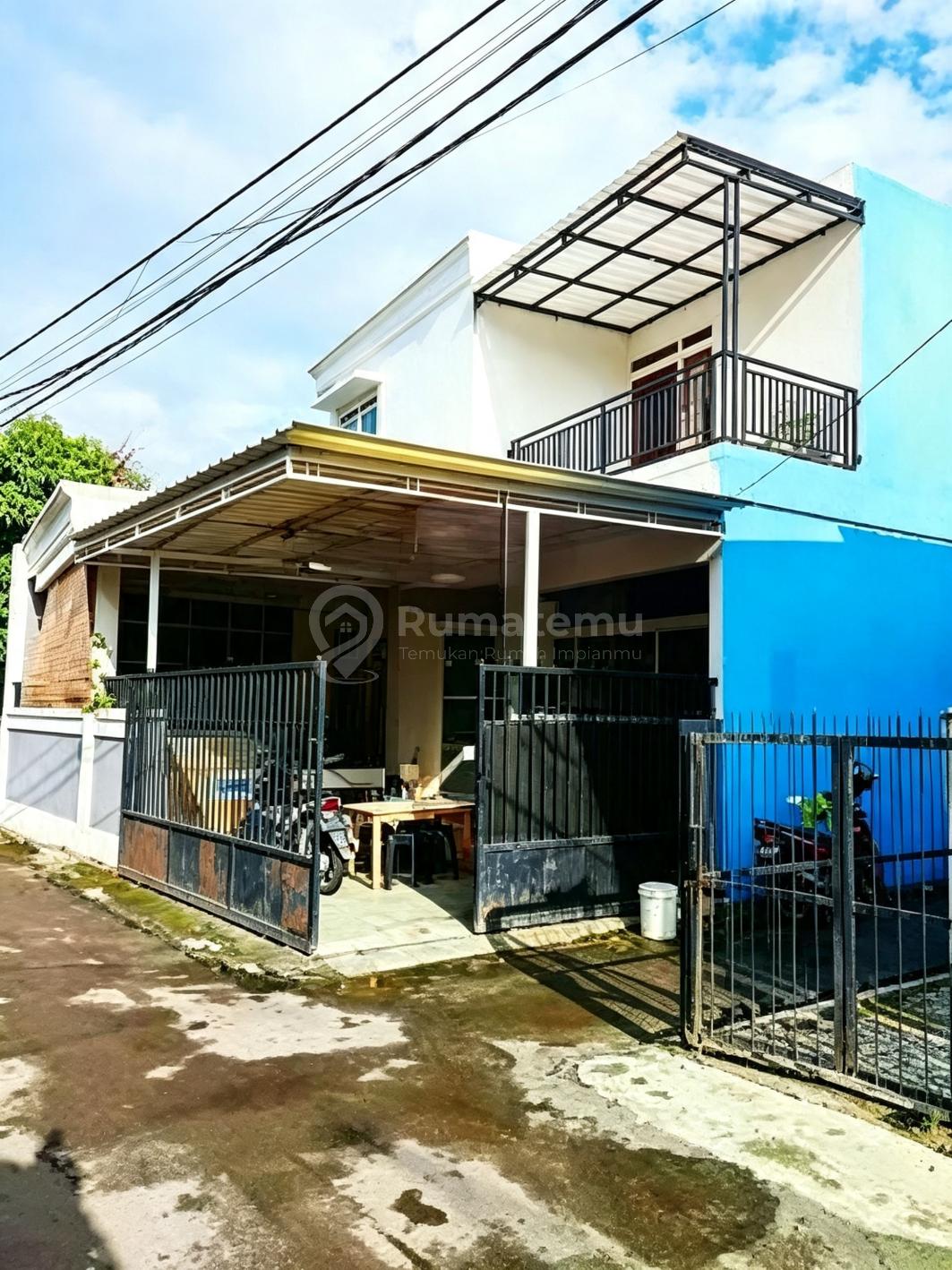 Rumah Bagus Siap Huni Bonus Kontrakan 2 Pintu di Pulogebang Raya