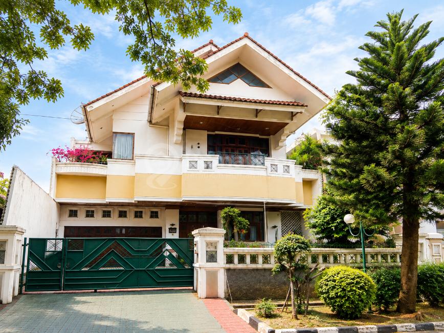 RUMAH TAMAN ALFA INDAH CEILING TINGGI FURNISH JOGLO JAKARTA BARAT