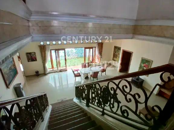 Rumah Super Bagus di Cempaka Putih Jakpus