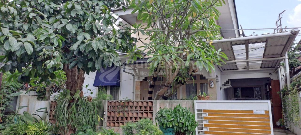 Rumah Asri siap Huni di komplex Bintaro sektor 5