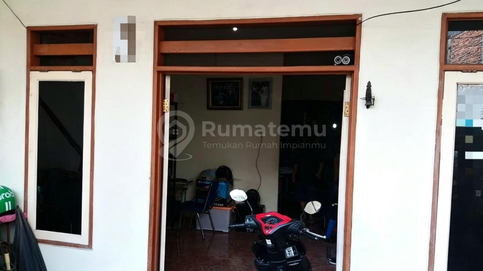 JUAL KOST KOSAN 16 KAMAR SEKITAR TERISI 10 KAMAR DI KEBON JERUK JAKARTA BARAT
