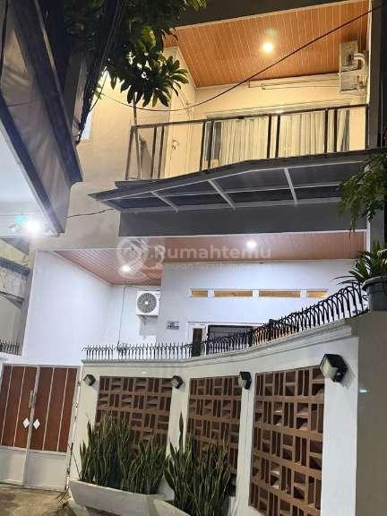Dijual Rumah Semi Furnished Akses Motor Dekat RS Persahabatan Di Pisangan Timur 