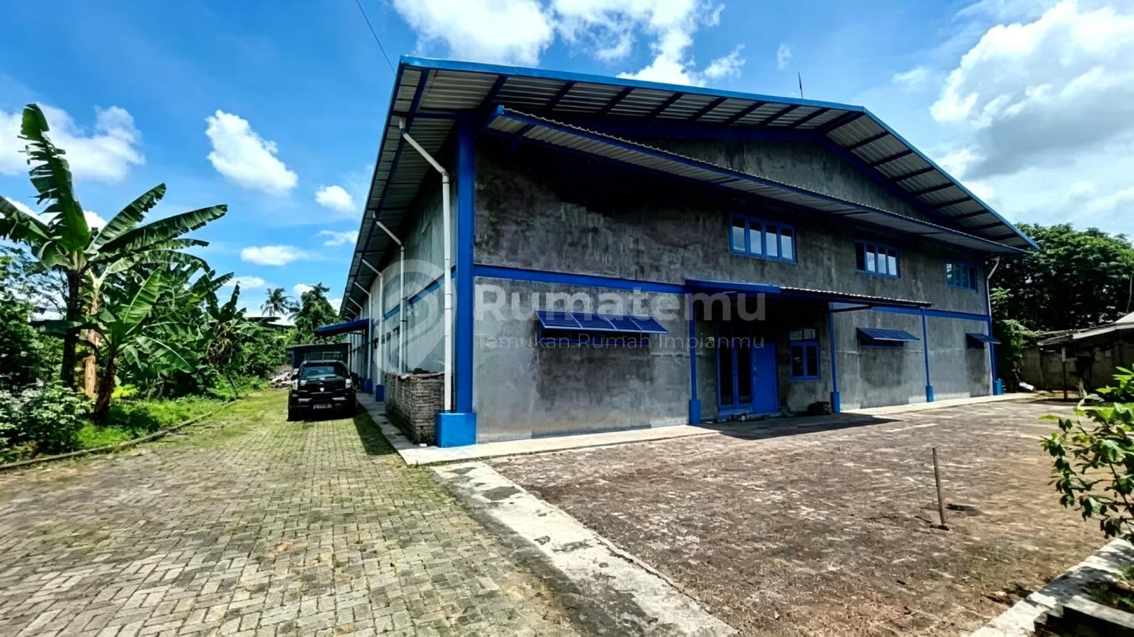 Gudang 6000 Meter Di Cikupa Mas Akses Container Ada Kantor