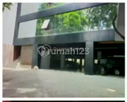 Gedung Perkantoran 7 Lantai Siap Pakai Strategis