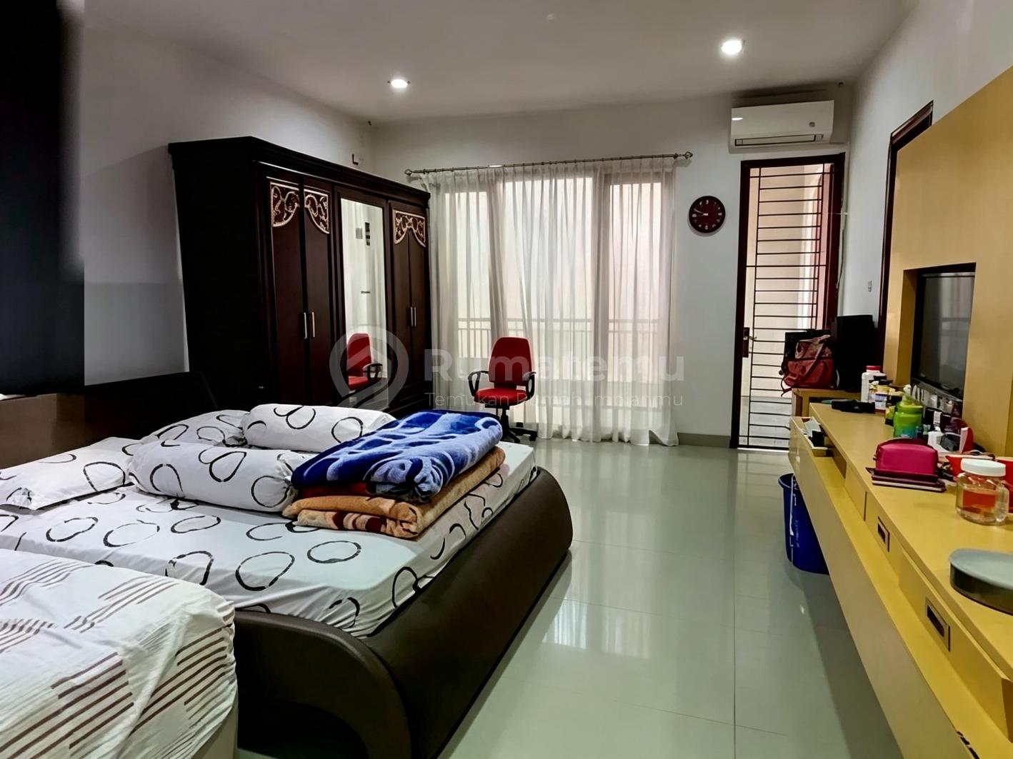 Rumah Lux 4 Lantai Disc Rp 2.5 M Dekat Sudirman Semanggi Jakarta