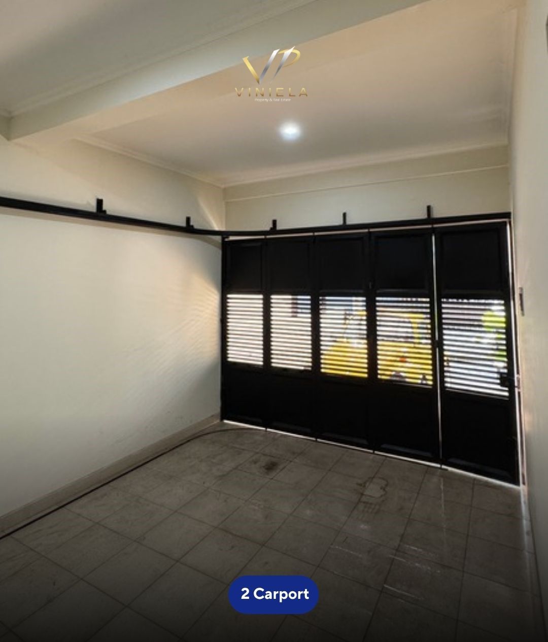 Rumah Tropis Modern Jakarta Timur