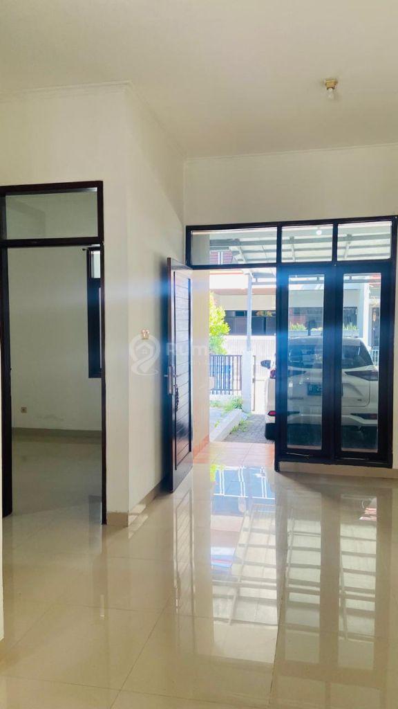Jual Rumah Setra dago Antapani Arcamanik Kota Bandung, siap huni nyaman banget, strategis 1 lantai  Lt 114 Lb 50