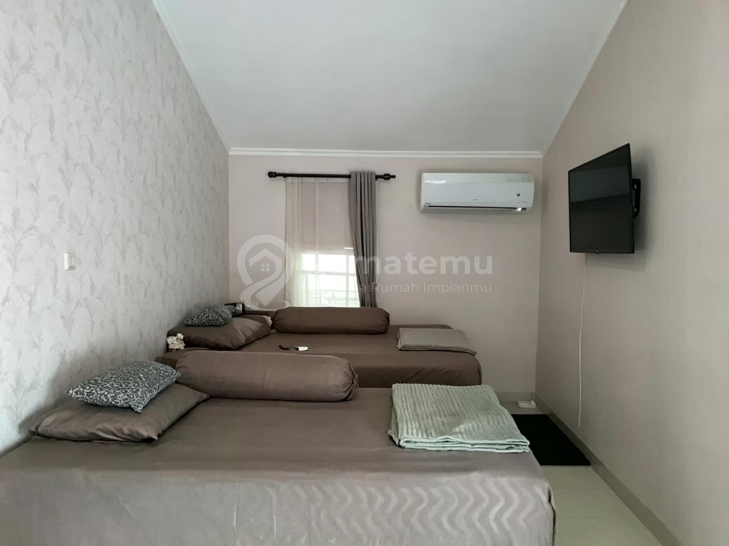 Dijual Rumah Rapih 2 Lantai D Griyaloka Sektor 1.1 Bsd City Luas Tanah 281m2 Luas Bangunan 160m2 Harga 2,8miliar Nego