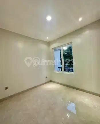 Jual Cepat Rumah Cantik 2 lantai Semi Furnished Accola Park Serpong