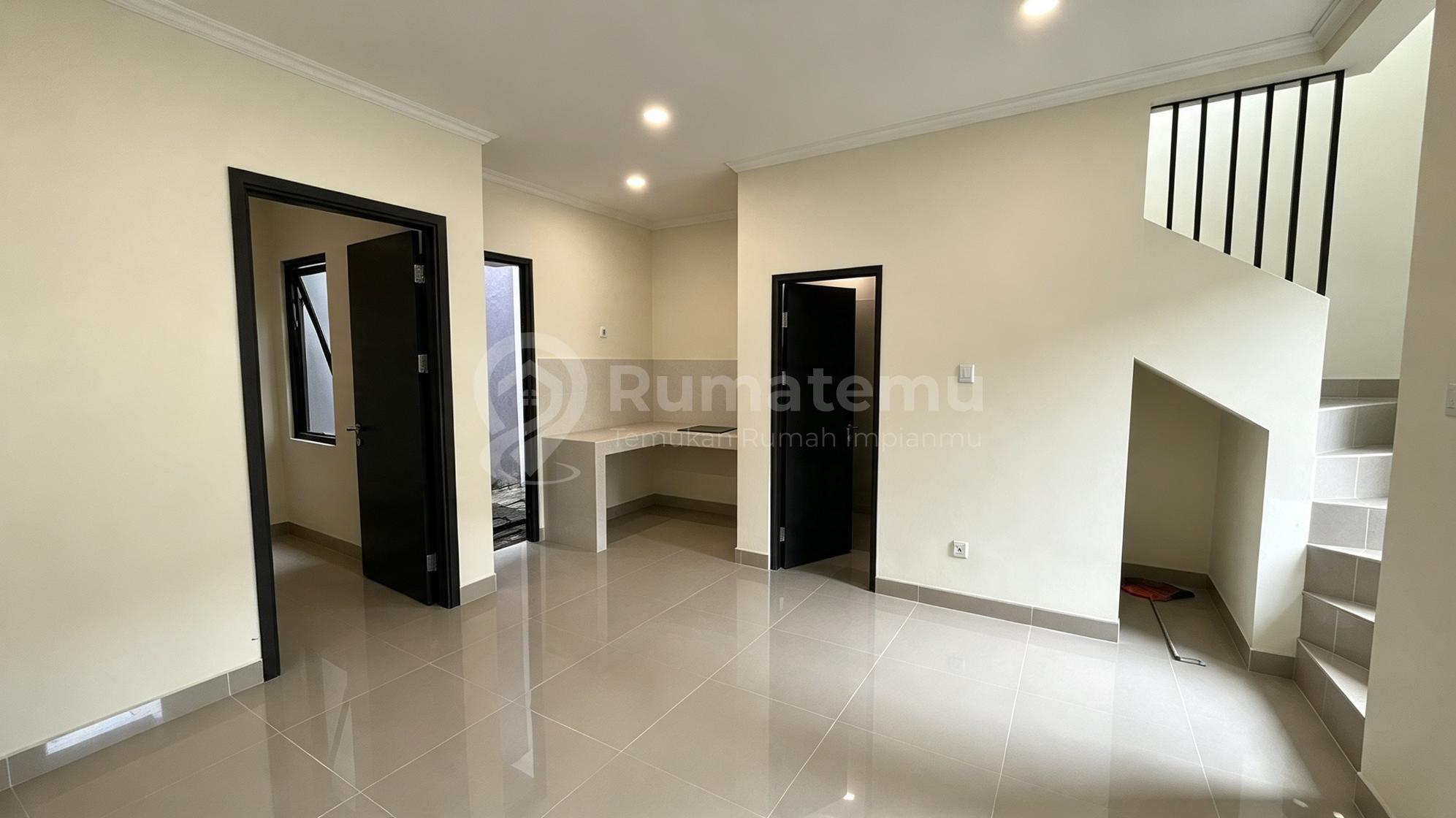 Dijual Rumah 2 Kmr Dekat Sekolah Kipina, Umn, Jalan Raya Legok di Gs