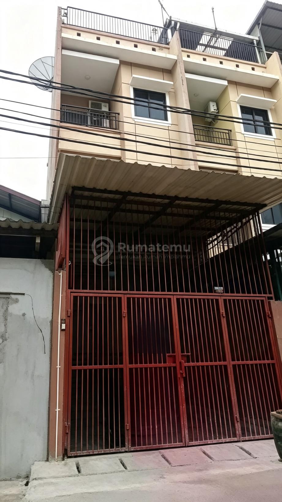 Di Jual Rumah 3,5 Lantai Siap Huni di Wijaya Kusuma, Grogol Jakarta Barat