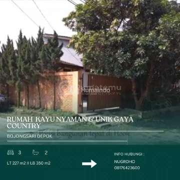 Rumah Kayu Unik Gaya Country