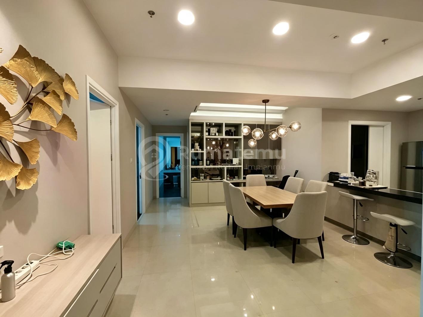 Apartemen Mewah The Kensington Royal Suites Kelapa Gading 3Br+1 Lantai 9 - Private Lift, Fully Furnished Rp 5 Miliar
