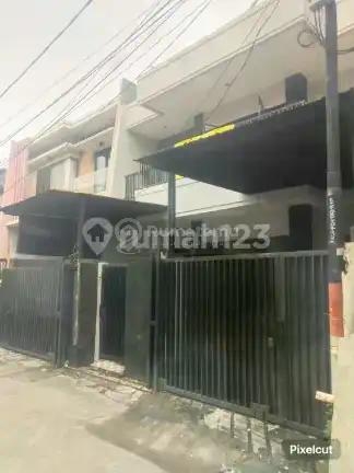 Jual Sewa Rumah Gading Elok Rapi Siap Pakai