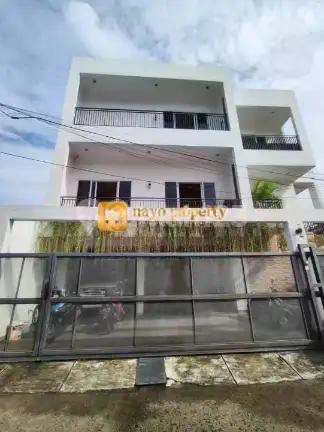Rumah Mewah Hook Dalam Komplek Strategis di Jatibening Bekasi