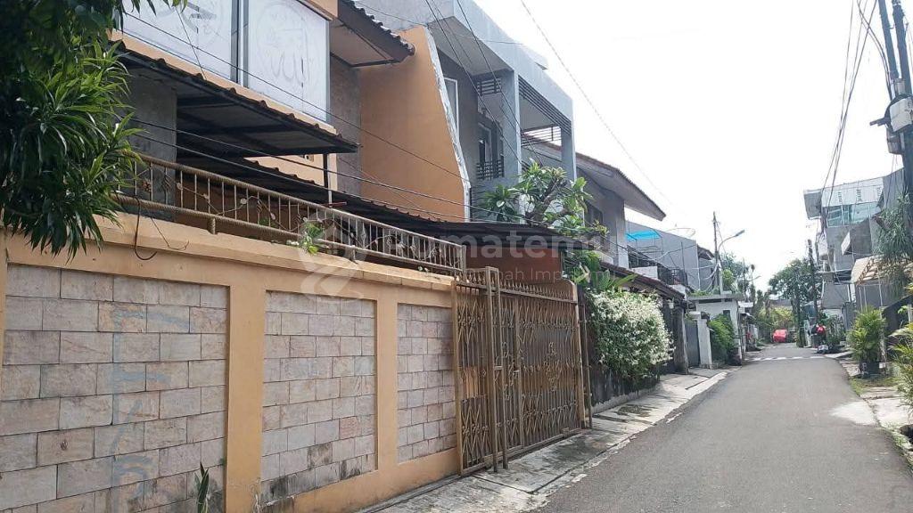 Rumah Siap Huni 2 Lantai di Kota Bambu Utara Palmerah Jakarta Barat Dekat ke Mall Citraland