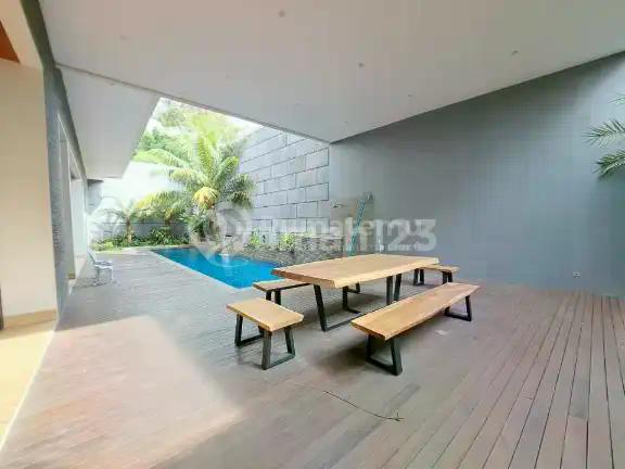 Rumah Baru 3 Lantai Design Istimewa Strategis