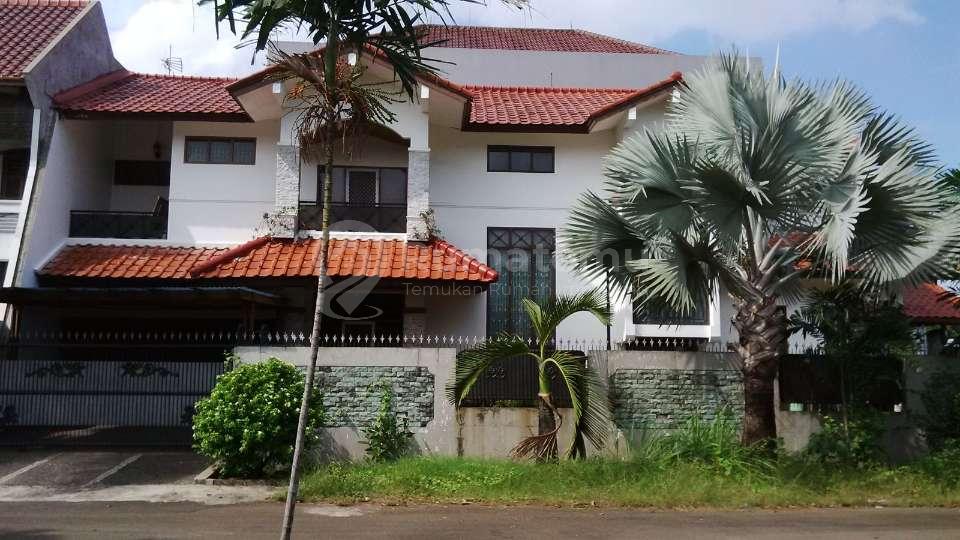 DIJUAL BU rumah lokasi prime dalam komplek DI Permata Buana, Kembangan Utara