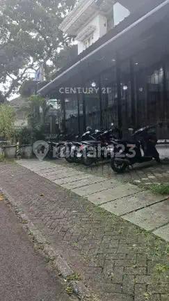 Disewakan Gedung 3 Tingkat Area Premium Kebayoran Baru, Jaksel