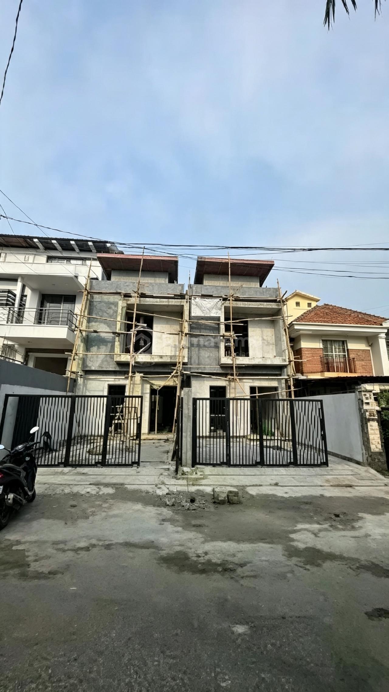 Rumah Baru 2 Lantai di Kavling Dki Meruya Kebun Jeruk Jakarta Barat