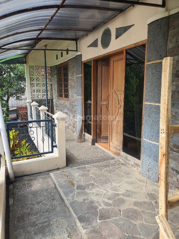 DIJUAL Rumah 2¼ Lantai di Taman Kopo Indah 1 (TKI 1)
