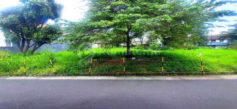 Kavling 462 m2 SHM Muka 22,2 Meter Dekat Taman Komunitas dan Lapangan Olah Raga Lingkungan Sejuk Asri Aman dan Tenang di Antapani Bandung