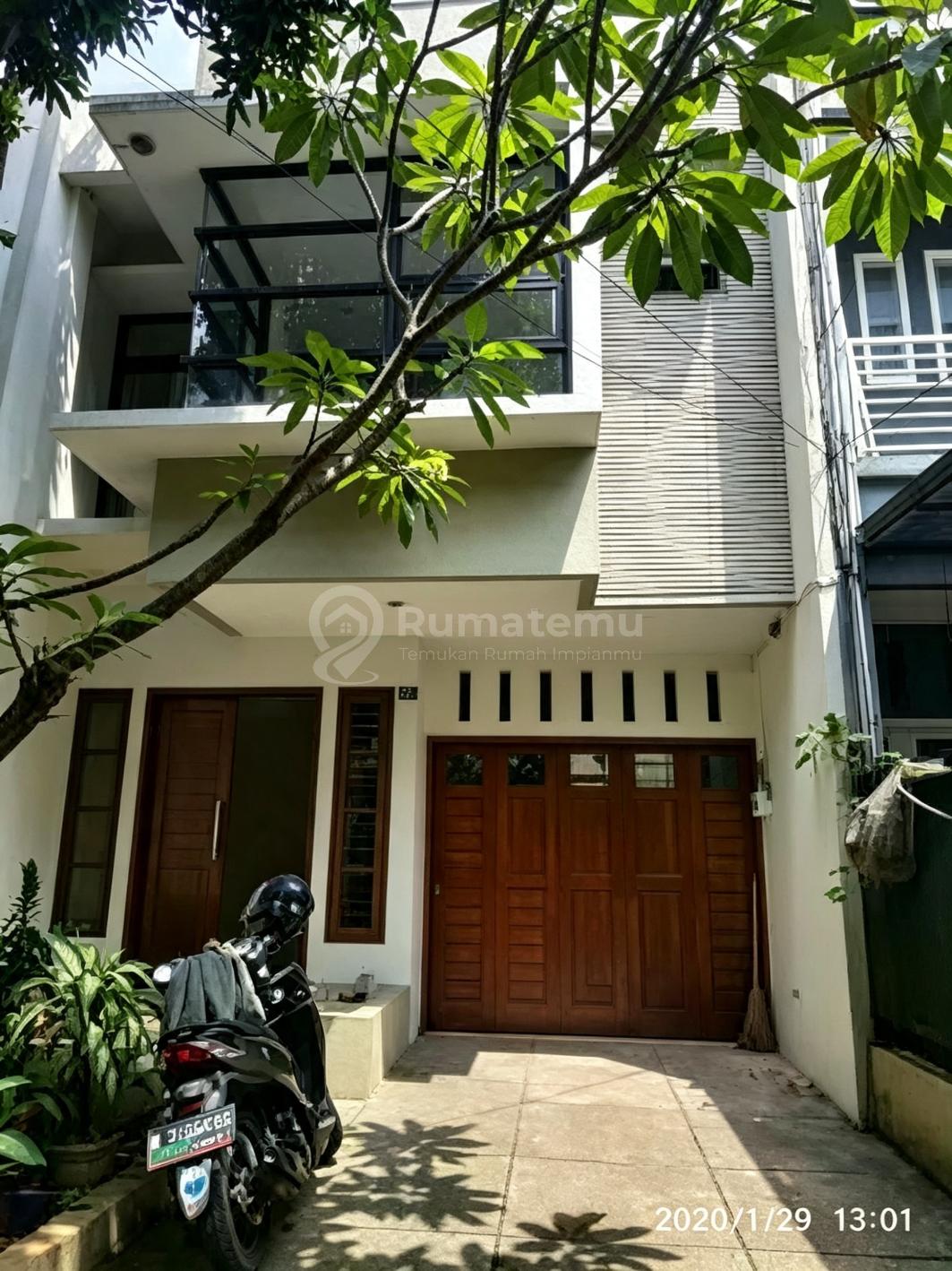 Dekat Scbd, Disewakan Rumah Utk Hunian/Kantor di Dempo Keb Baru Jakarta Selatan