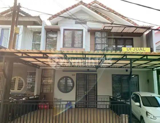 Rumah 2 Lantai di Taman Tokyo Lippo Karawaci