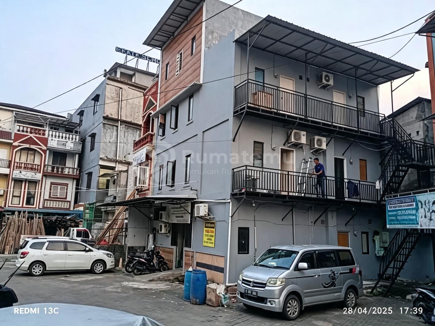 Dijual Rumah Kost Roi 10% di Vila Melati Mas Vista Serpong