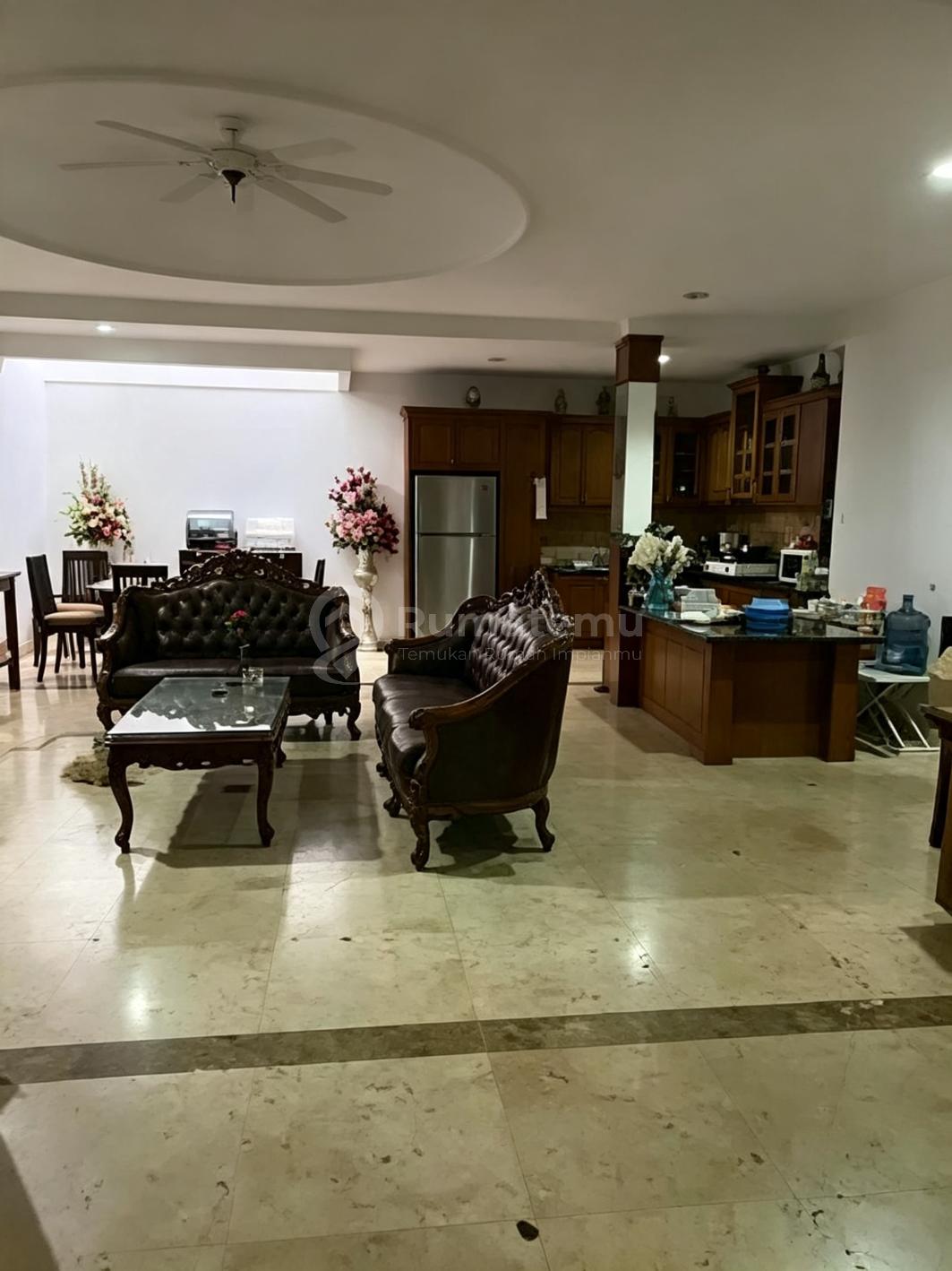 Rumah 2 Lantai di Permata Buana , Kembangan, Puri Indah Jakarta Barat