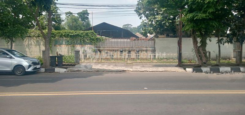 Gudang Siap Pakai dan Kantor Hitung Tanah 2129 m2 SHM Muka 50 Meter Harga Dibawah Pasar Untuk Komersial Sekolah Residensial Lokasi Super Strategis di Jalan AH. Nasution Bandung