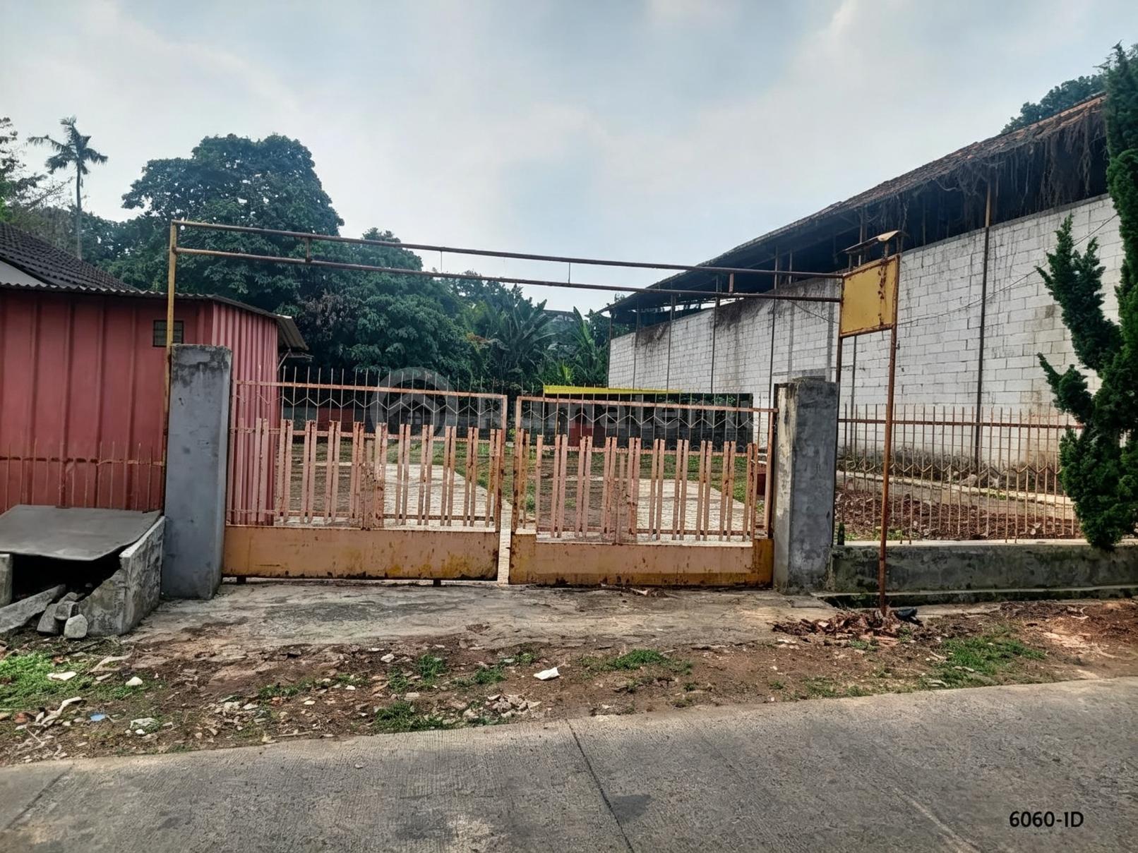 Dijual Kavling Cocok untuk Gudang Lahan Sangat Luas di Komplek Taman Mangu Indah