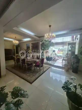 Rumah Mewah Dalam Komplek di Duren Sawit